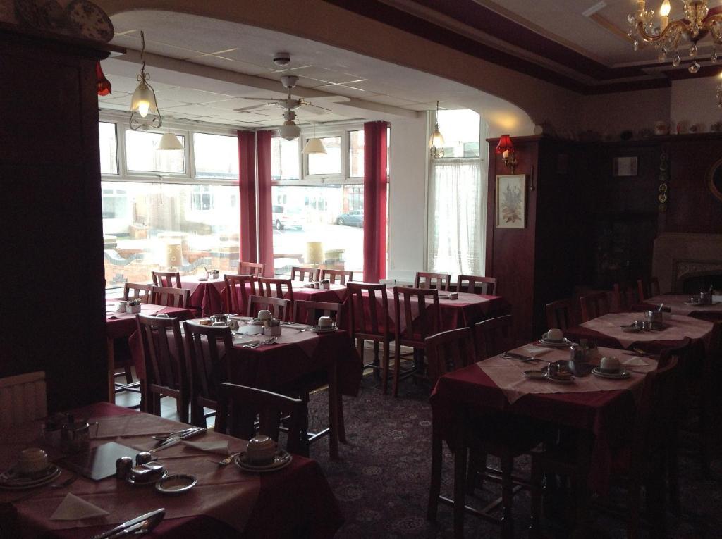 Delton Hotel Blackpool Esterno foto